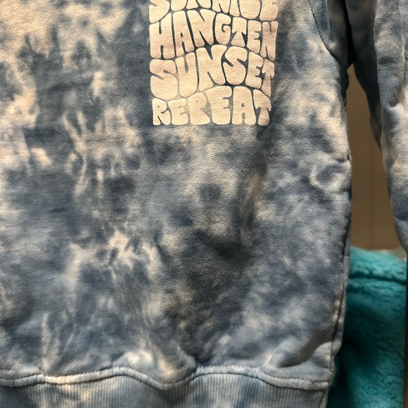 The little surfer dude hoodie - Picture 2 of 4